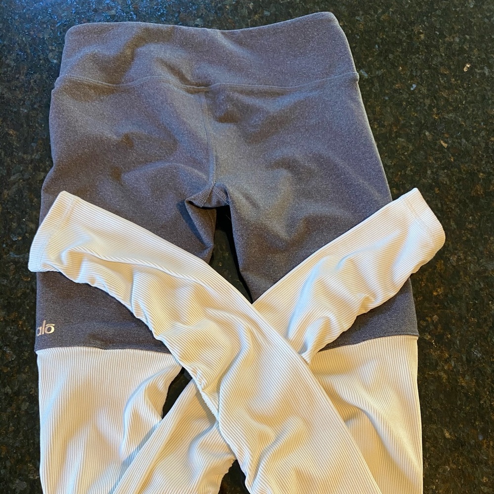 ‼️‼️SOLD‼️‼️ Alo goddess leggings